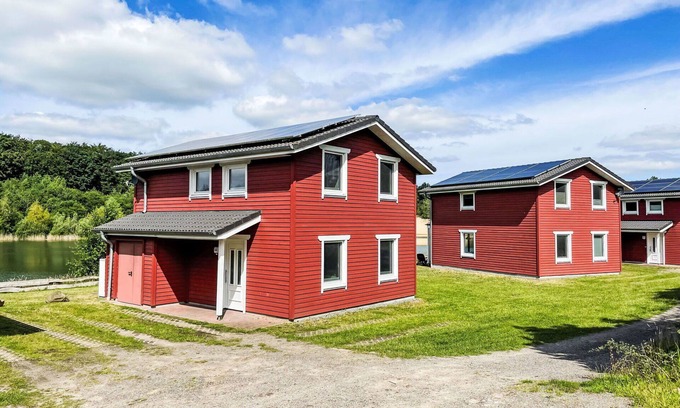 Hechthausen Casa | Acogedor apartamento en villa para 6 personas con piscina, WIFI, TV, terraza y mascotas permitida