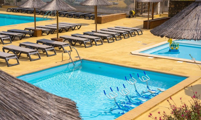 Cendras Casa | Acogedor apartamento en villa con A/C, WIFI, piscina, TV, terraza, mascotas permitida y aparcamiento