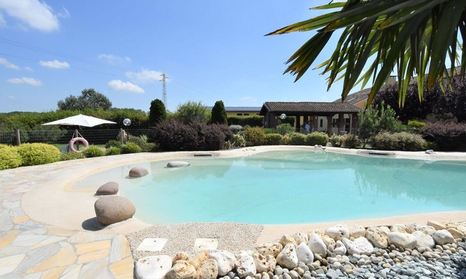 Ariano nel Polesine Casa | Bonito apartamento en villa para 4 personas con A/C, WIFI, piscina, TV, patio y aparcamiento