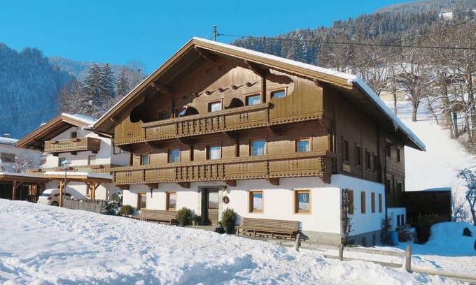 Schwendau Apartamento | Acogedor apartamento para 10 personas con WIFI, TV, balcón y aparcamiento