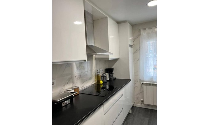 Villaverde Apartamento | Beautiful Apartment close to Everything!