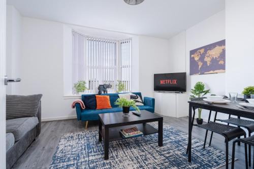 Bootle Apartamento | Beautiful apartment dos - free public parking