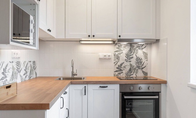Hrensko Apartamento | Acogedor apartamento para 8 personas con WIFI, TV, patio, mascotas permitida y aparcamiento