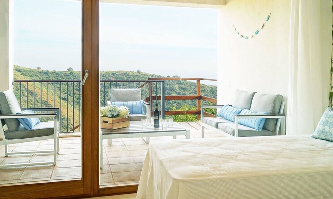Marbella Apartamento | Precioso apartamento para 4 personas con piscina, WIFI, A/C, TV, terraza y aparcamiento