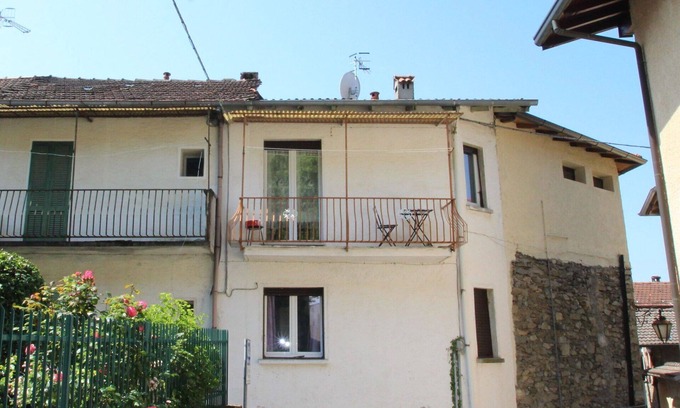 Agra Apartamento | Hermoso apartamento para 2 personas con WIFI, TV, mascotas permitida y aparcamiento