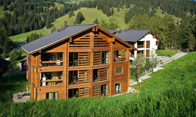 Parpan Apartamento | Bonito apartamento para 7 personas con WIFI, TV, balcón, mascotas permitida y aparcamiento