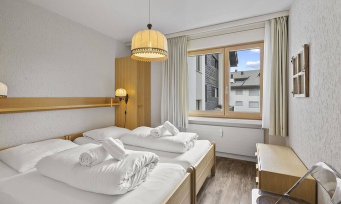 Parpan Apartamento | Precioso apartamento para 4 personas con WIFI, TV, balcón y mascotas permitida