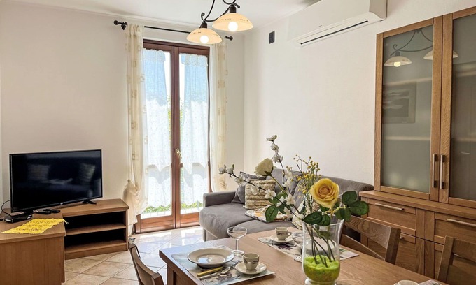 Savona Apartamento | Acogedor apartamento con WIFI, TV, patio, mascotas permitida, vista panorámica y aparcamiento
