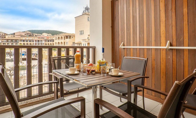 Le Dramont Apartamento | Beautiful apartment for 4 guests with pool, WIFI, A/C, TV, terrace and pets allowed