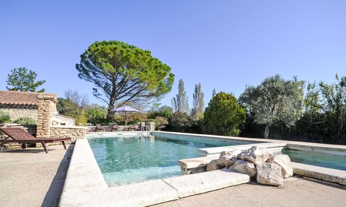 Velleron Casa | Acogedor apartamento en villa para 4 personas con piscina, WIFI, TV y terraza