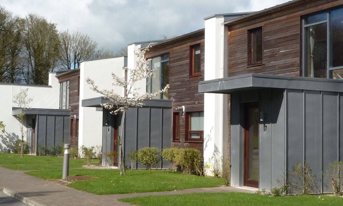 Castlemartyr Apartamento | Precioso apartamento para 4 personas con WIFI, TV, mascotas permitida y aparcamiento