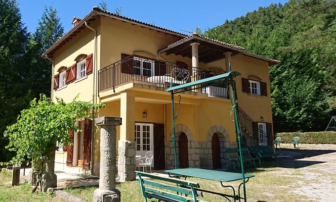 Annot Apartamento | Precioso apartamento en una casa en el corazón de Provenza