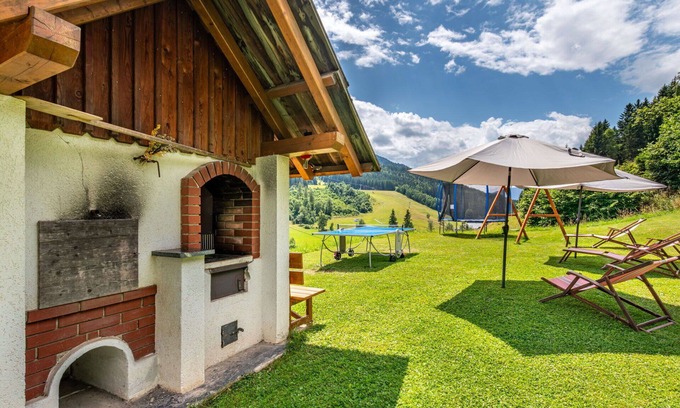 Arriach Villa | Bonito apartamento en villa para 4 personas con WIFI, TV y patio