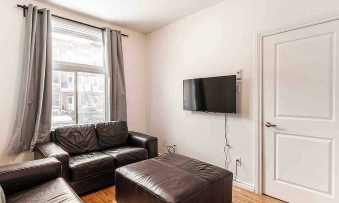 Verdun Apartamento | Beautiful Apartment in Verdun
