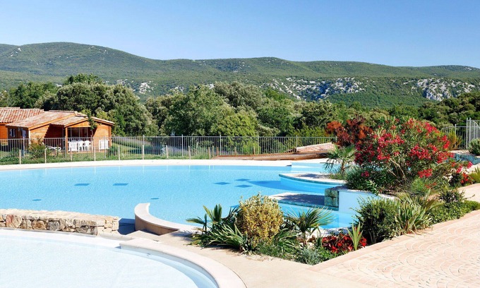 Lagorce Casa | Hermoso apartamento en villa con jacuzzi, WIFI, A/C, piscina, terraza, aparcamiento