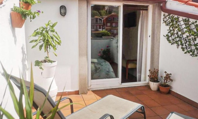 Moana Apartamento | Beautiful Apartment In Moaña With Wifi