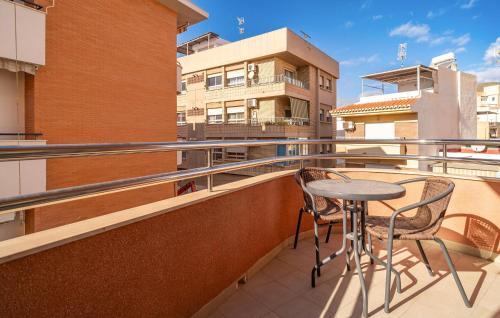Motril Apartamento | Beautiful Apartment In Motril With Wifi