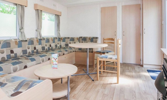 Schaarsbergen Casa | Acogedor apartamento en villa con piscina, WIFI, TV, terraza, mascotas permitida y aparcamiento