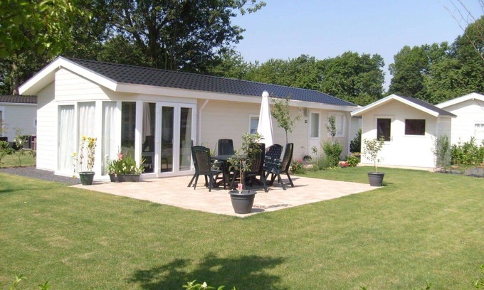 Schaarsbergen Casa | Precioso apartamento en villa para 6 personas con piscina, WIFI, TV, terraza y aparcamiento