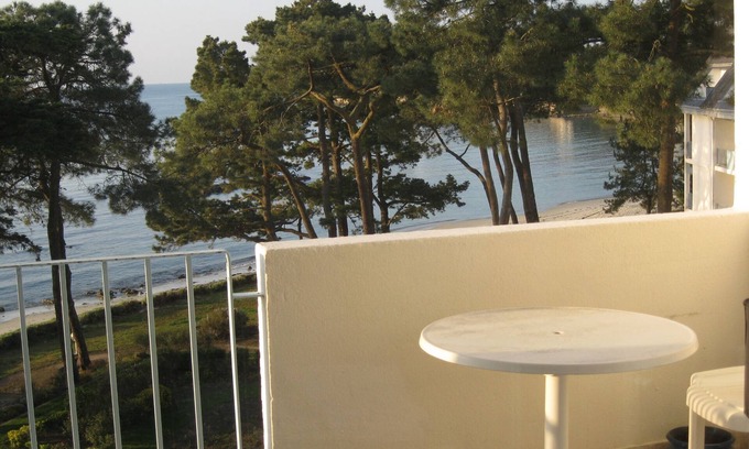 La Trinite-sur-Mer Apartamento | Beautiful apartment in residence with private park on the sea located in CARNAC PLAGE