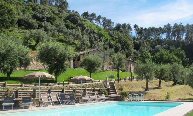 San Martino in Freddana Villa | Apartamento en villa con piscina privada, WIFI, A/C, TV, terraza, mascotas permitida, aparcamiento