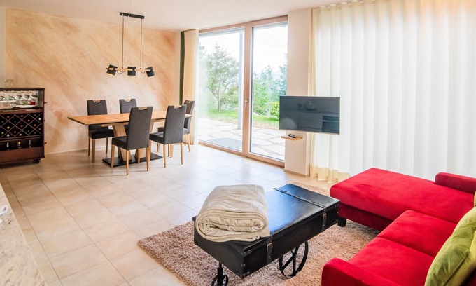 San Genesio Atesino Apartamento | Beautiful apartment with glass front and mountain panorama - near Bolzano
