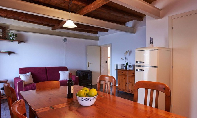 Bellano Casa | Precioso apartamento en villa para 6 personas con WIFI, TV, patio y mascotas permitida