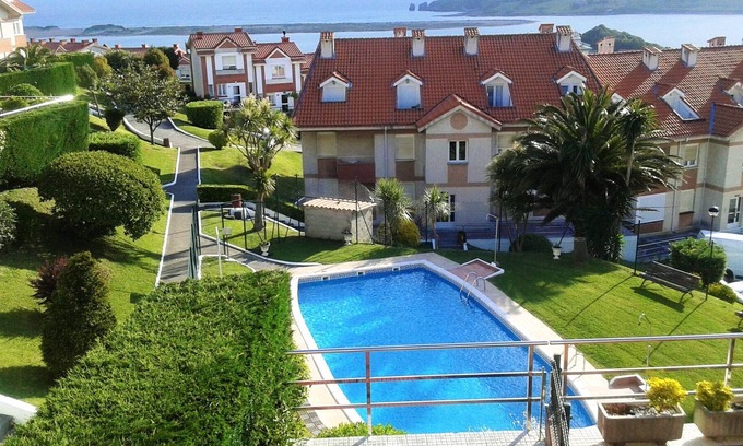 Mogro Apartamento | Beautiful apartment next to the golf course and the beach, with pool