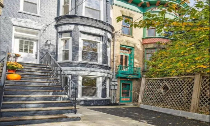 McGinley Square Apartamento | Beautiful Apartment on Jersey City