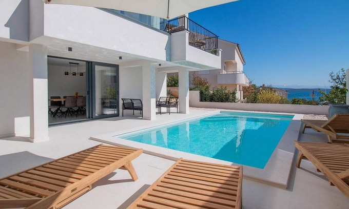 Zman Apartamento | BEAUTIFUL APARTMENT WITH POOL