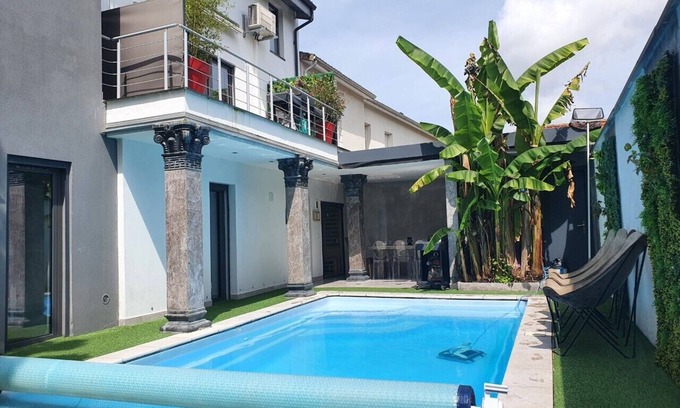Pessac Casa | Beautiful architect-designed house with swimming pool, sauna, hammam...