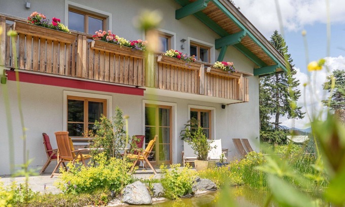 Katschberg Casa | Casa de vacaciones privada con jacuzzi, WIFI, piscina privada, A/C, TV, terraza, mascotas permitida