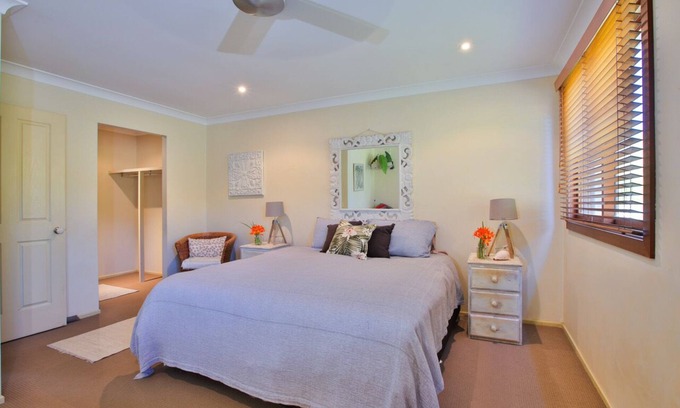 Avalon Beach Casa | Beautiful Avalon Beach House 5 Min level walk to Avalon Beach and Avalon Village