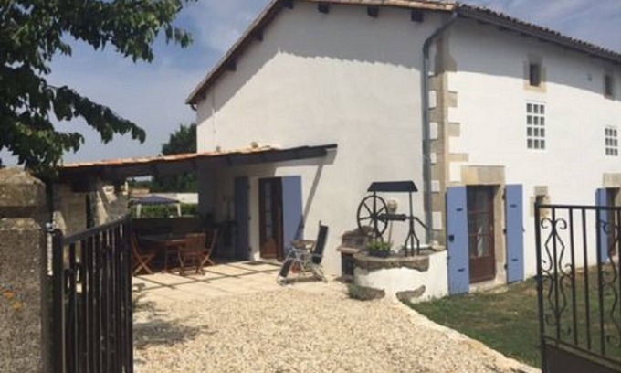 Brettes Casa | Hermosa conversión de granero cerca del lago