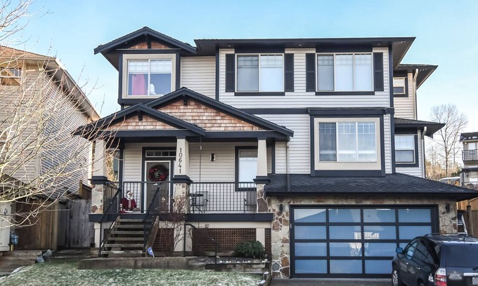 Maple Ridge Casa | Hermosa suite del sótano en casa ejecutiva
