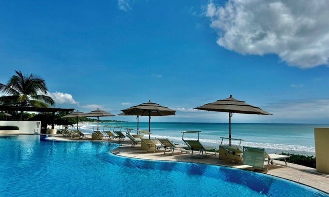 Emiliano Zapata Condominio | Beautiful beachfront Penthouse, amazing views!