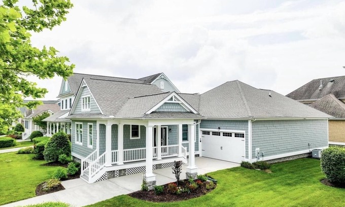 The Commons Casa | Beautiful Beach & Golf Vacation Home in the award winning community of Bayside