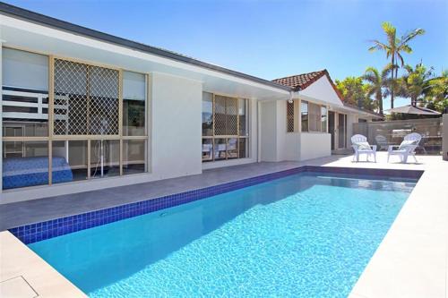 Coolum Beach Casa | Beautiful Beach House in the Heart of Town