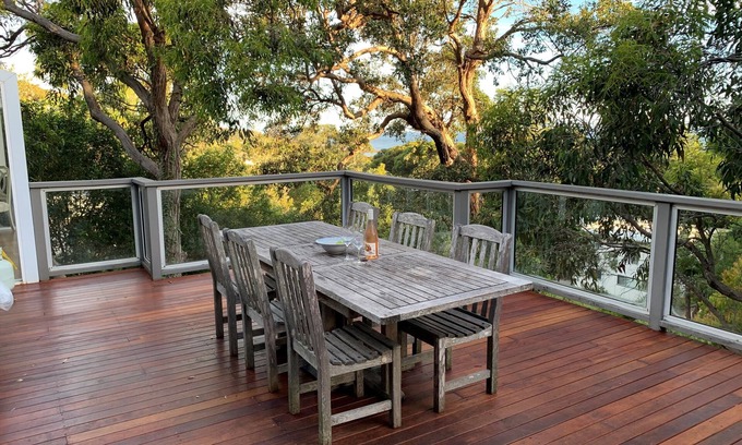 Killcare Casa | Beautiful beach house amongst the trees