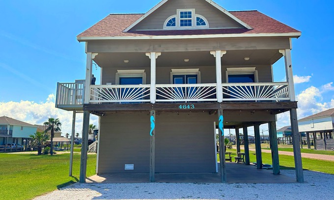 San Luis Beach Casa | Beautiful beach house on the Bay