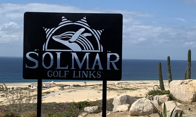 Los Cangrejos II y ÌII Apartamento | Beautiful, beach front property, minutes from downtown Cabo. Golf, pools and spa