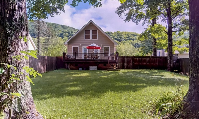 Big Indian Chalet De Esquí | Hermosa BelleHouse - Creekside en los Catskills