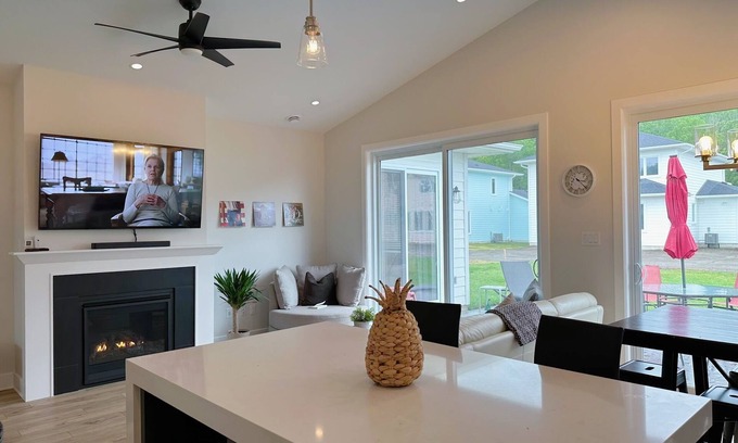 Port Stanley Casa | Beautiful brand new 4 bedroom, 3 bath home - Port Stanley, ON Kokomo Beach Club