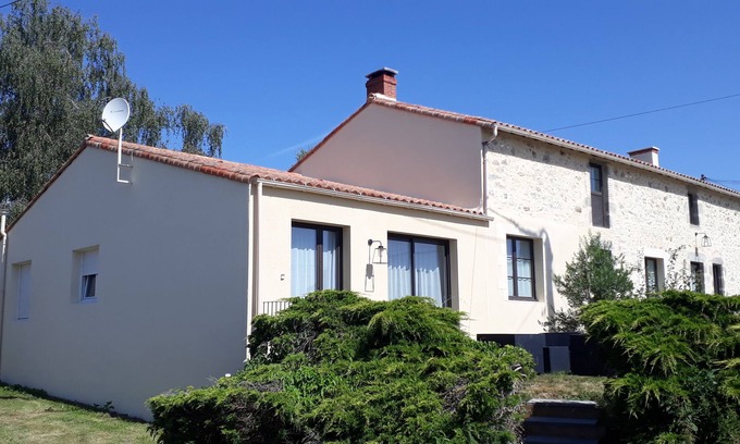La Roche-sur-Yon Casa | Beautiful bright house