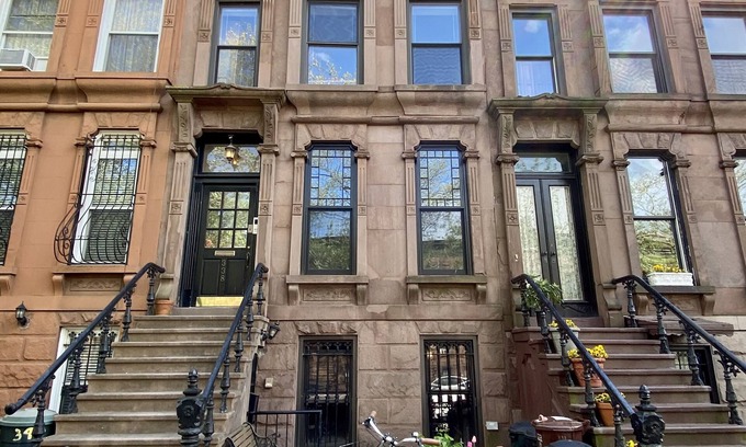 Park Slope Casa | Beautiful brownstone on family friendly, leafy block in the heart of Park Slope
