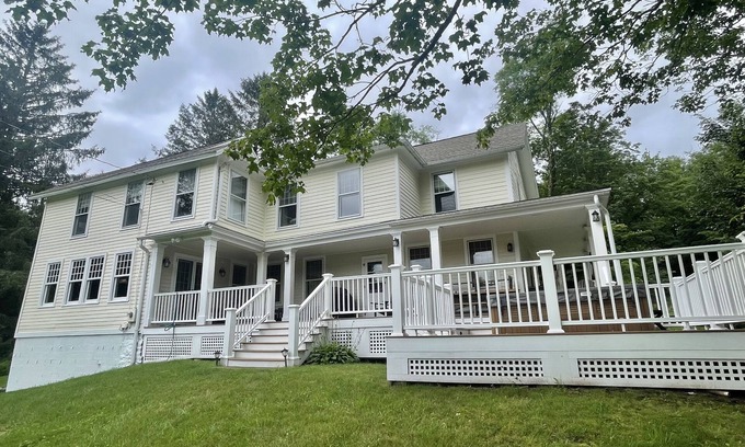 Maplecrest Casa | Beautiful Catskills country retreat --neighboring reservoir/recreation area