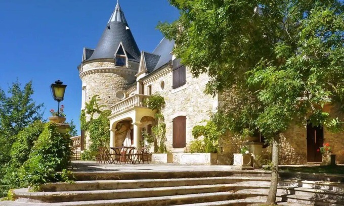 Cambayrac Casa | Beautiful Château with Large Private Pool near Cahors