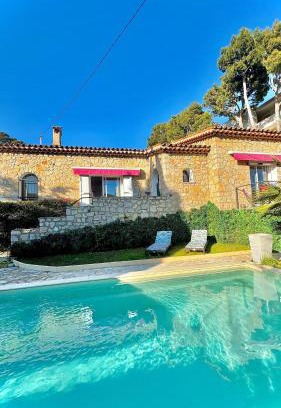 Riou - Petit Juas - Av de Grasse Villa | Beautiful chic villa with pool in cannes
