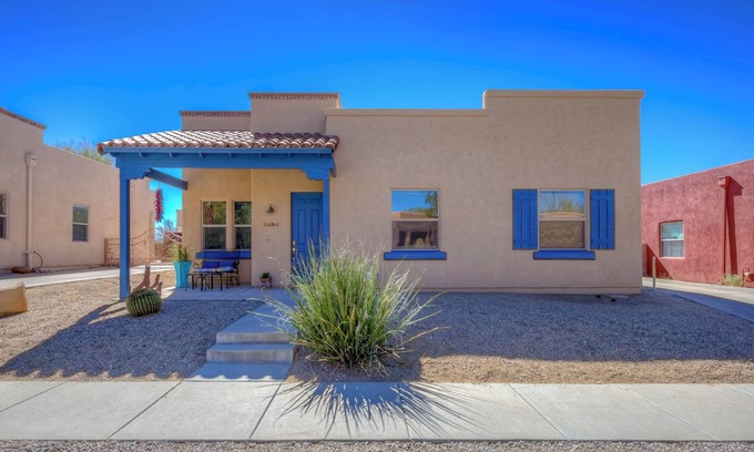 Civano Casa | Beautiful Civano Retreat