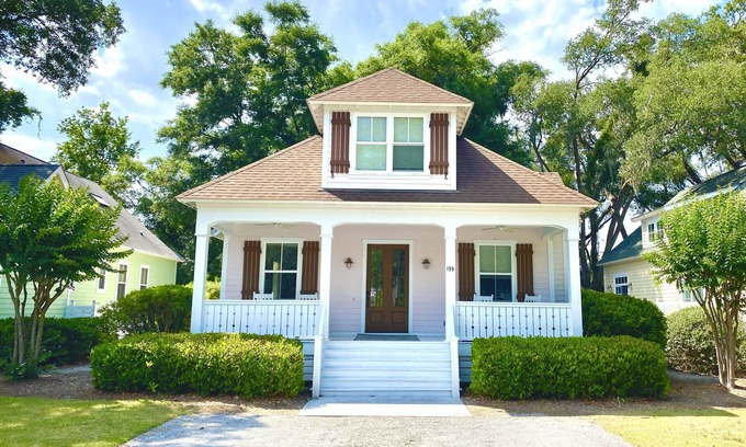 Palmetto Dunes Cabaña | Beautiful Cottage on Hilton Head Island, Pink